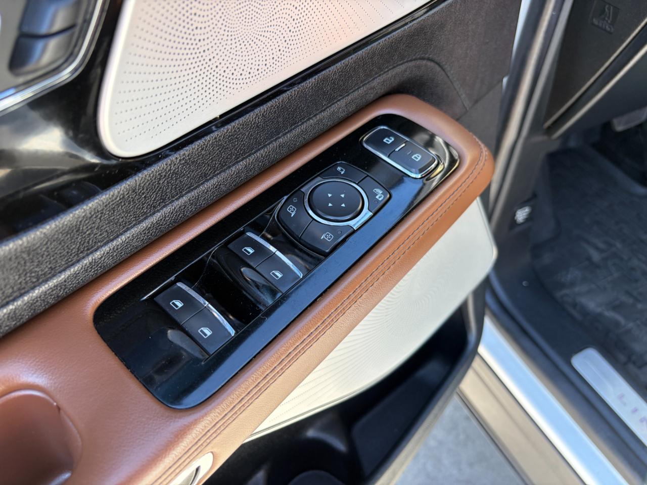 Lincoln Aviator Reserve AWD 2023