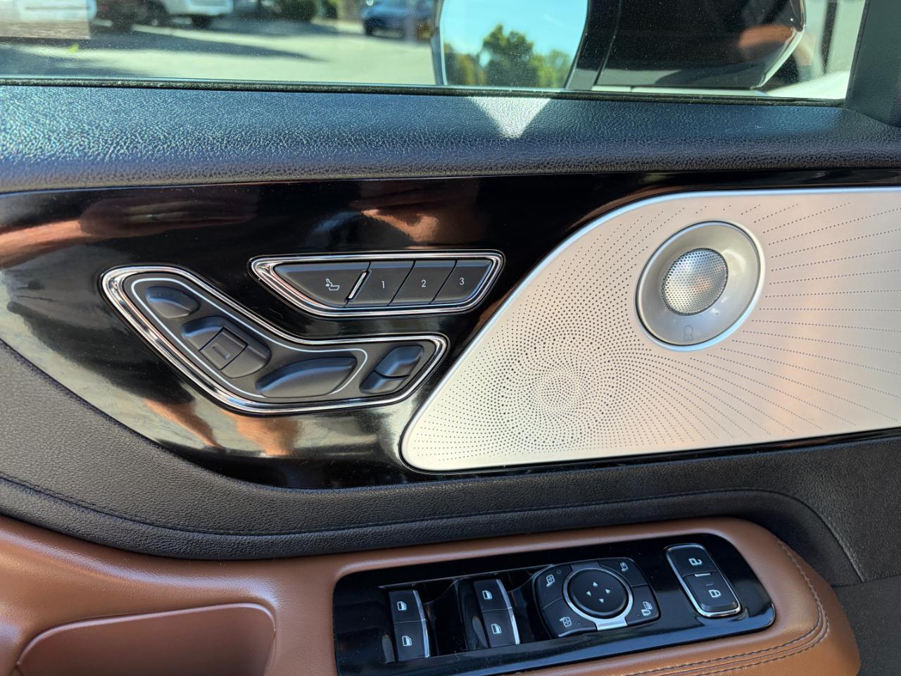Lincoln Aviator Reserve AWD 2023