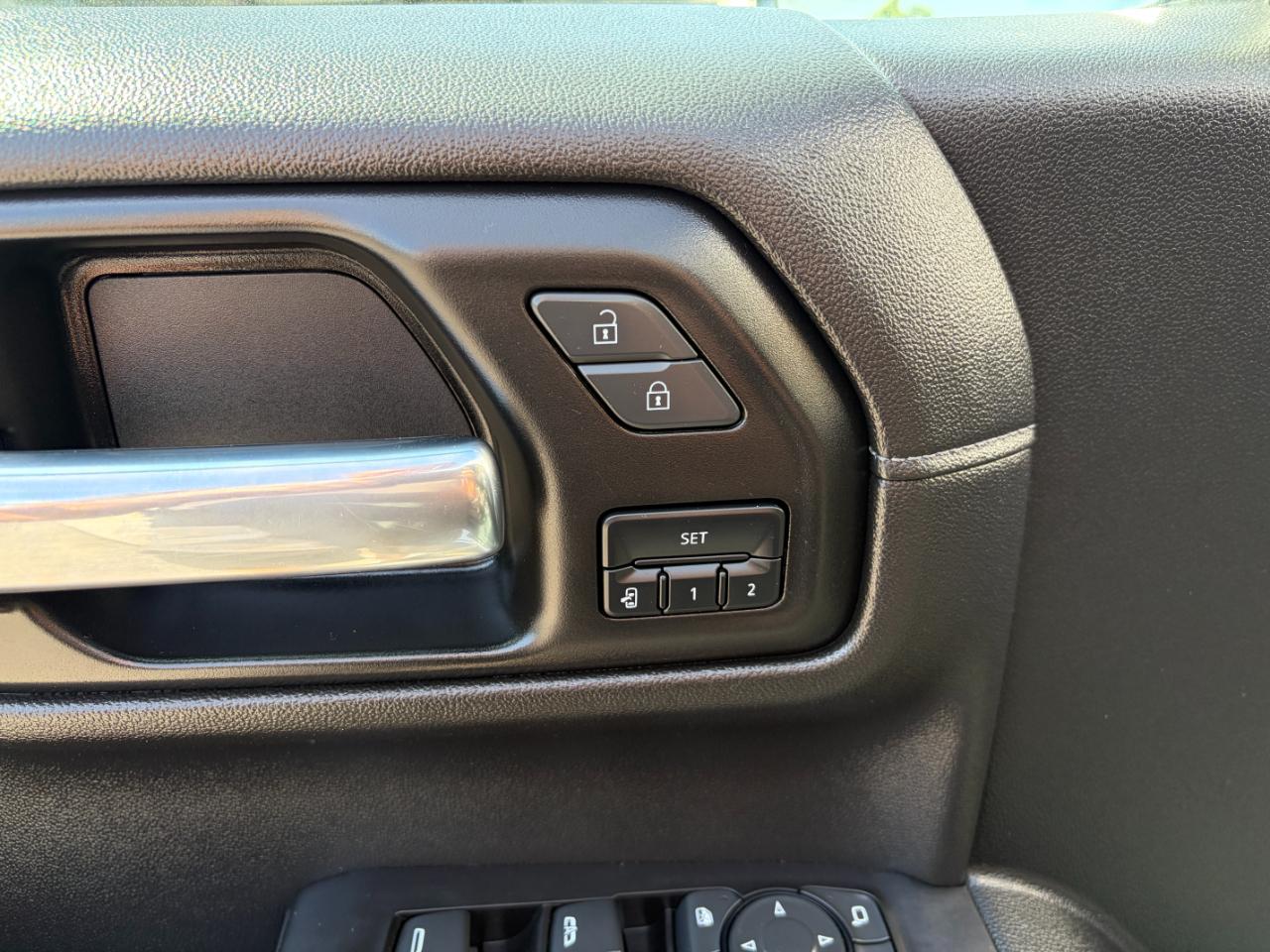 GMC Sierra 1500 4WD Crew Cab 147" Denali 2021