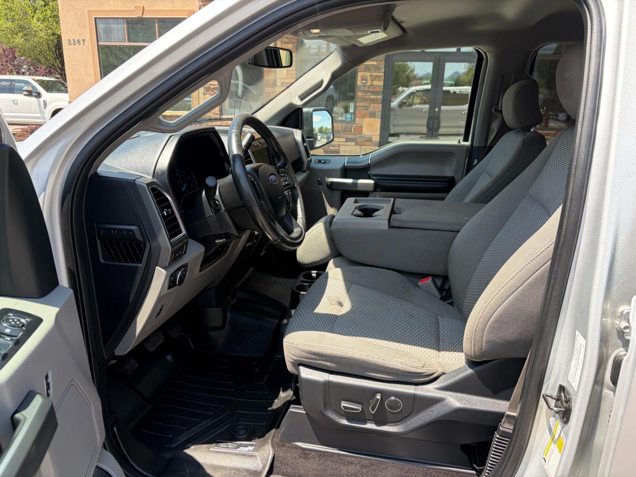 Ford F-150 XLT 4WD SuperCrew 5.5' Box 2017