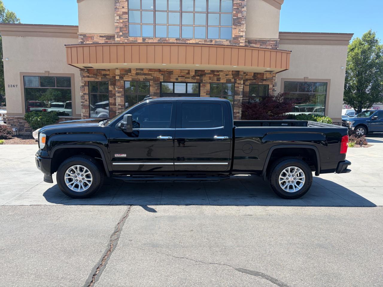 GMC Sierra 1500 4WD Crew Cab 153.0" SLT 2015