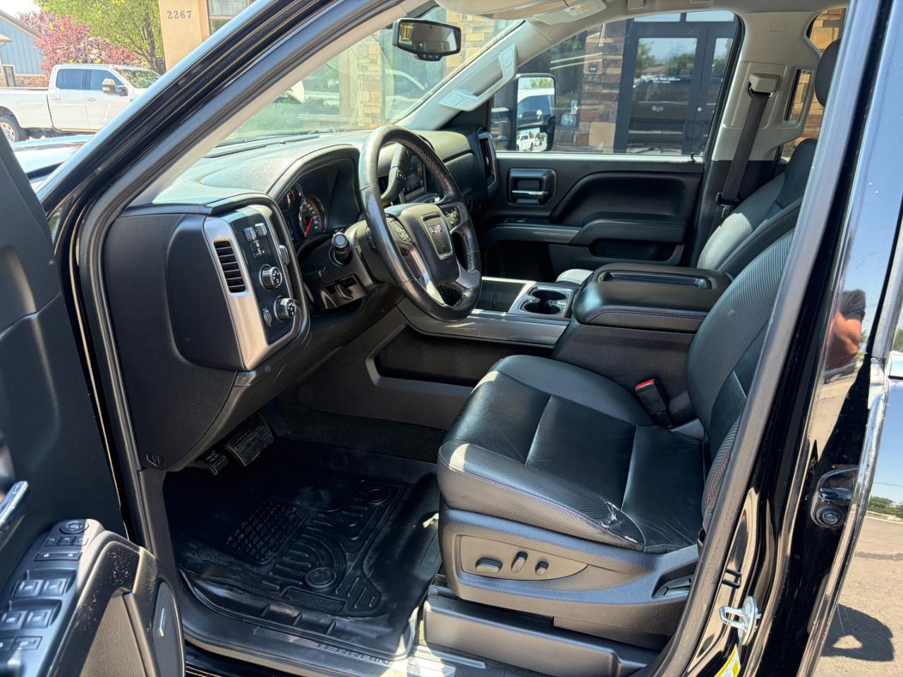 GMC Sierra 1500 4WD Crew Cab 153.0" SLT 2015