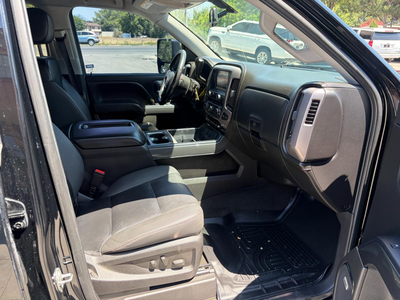 GMC Sierra 1500 4WD Crew Cab 153.0" SLT 2015