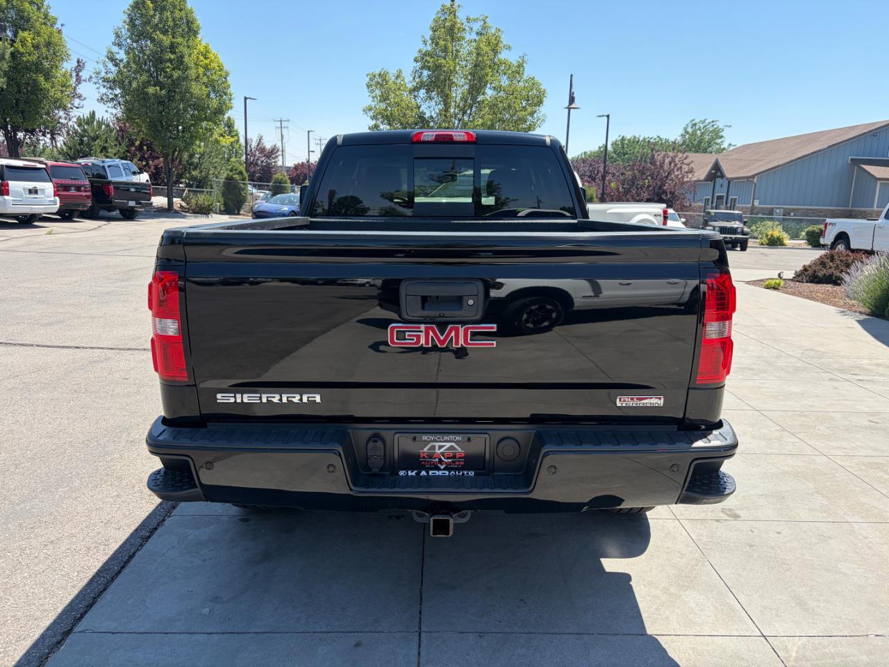GMC Sierra 1500 4WD Crew Cab 153.0" SLT 2015