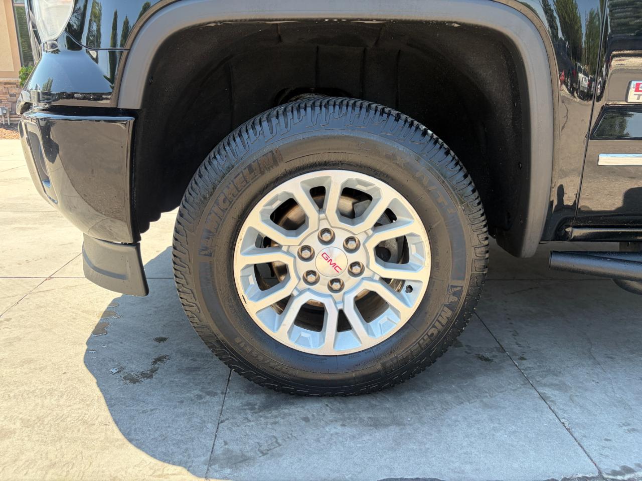 GMC Sierra 1500 4WD Crew Cab 153.0" SLT 2015