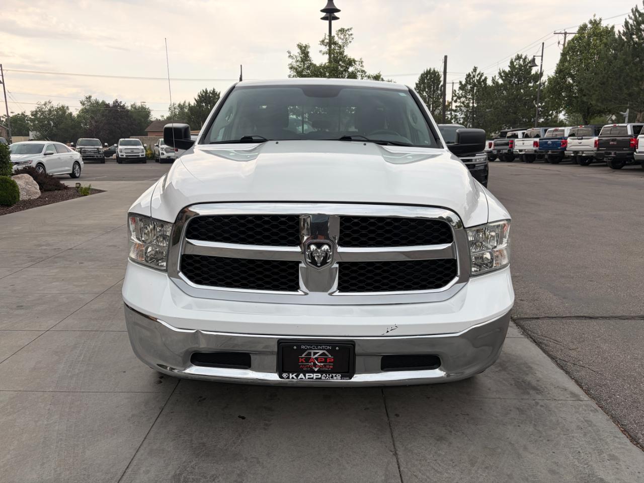 RAM 1500 4WD Quad Cab 140.5" SLT 2017
