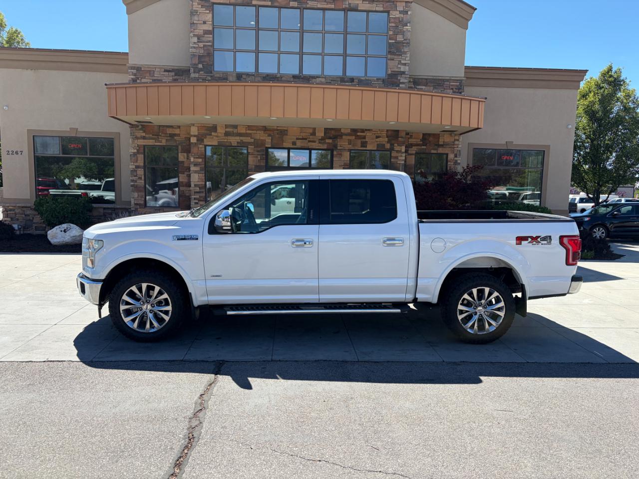 Ford F-150 Lariat 4WD SuperCrew 5.5' Box 2017
