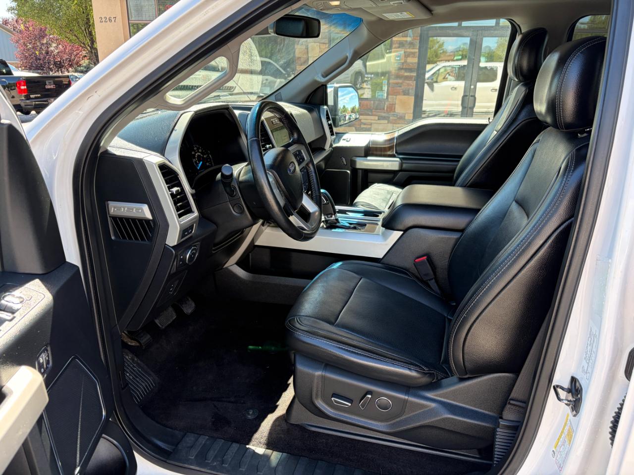 Ford F-150 Lariat 4WD SuperCrew 5.5' Box 2017