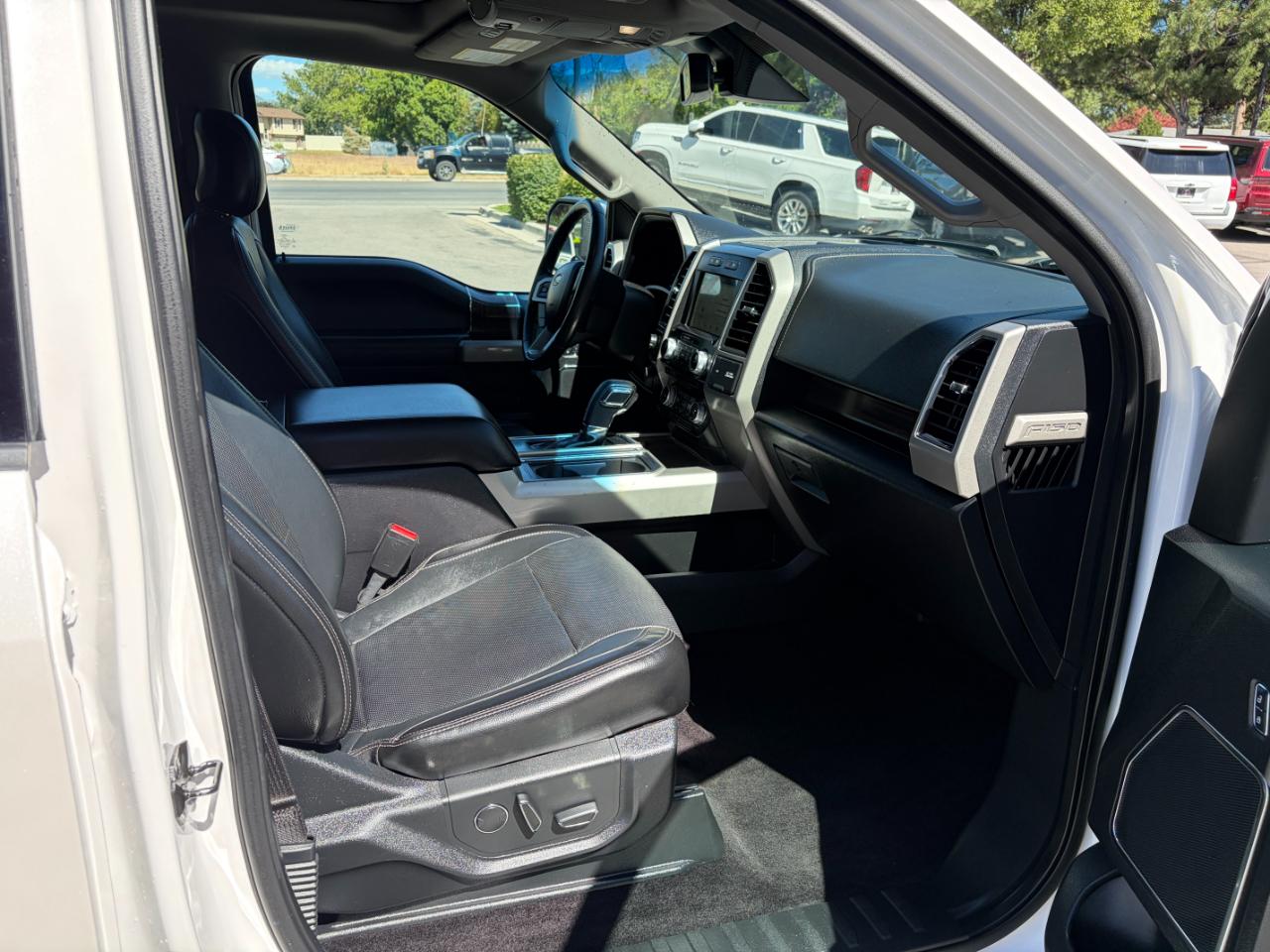 Ford F-150 Lariat 4WD SuperCrew 5.5' Box 2017