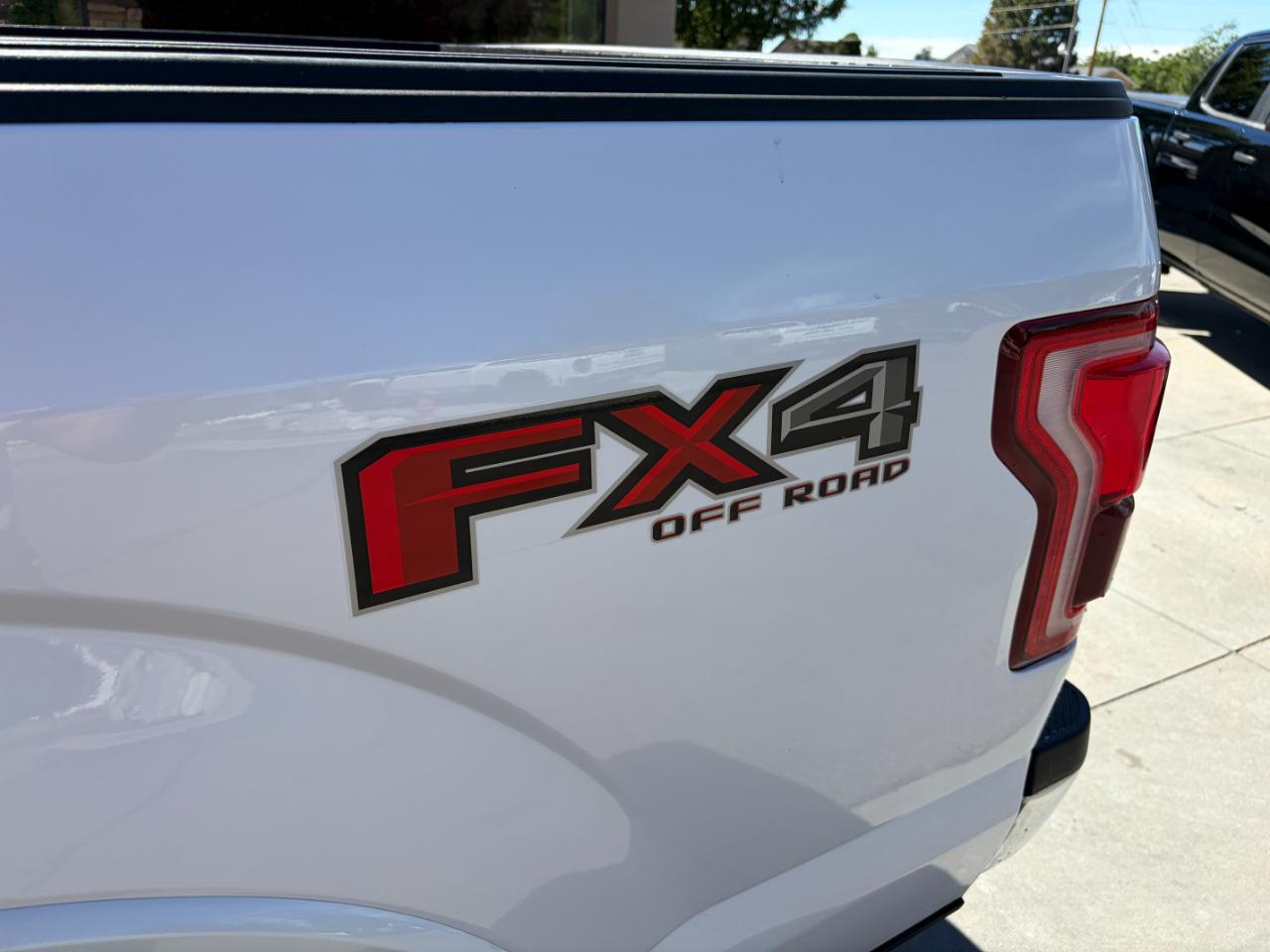 Ford F-150 Lariat 4WD SuperCrew 5.5' Box 2017