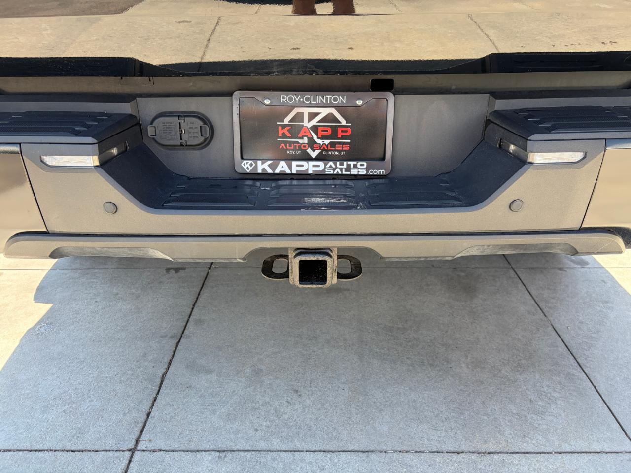 Toyota Tundra 4WD Platinum CrewMax 5.5' Bed (Natl) 2023