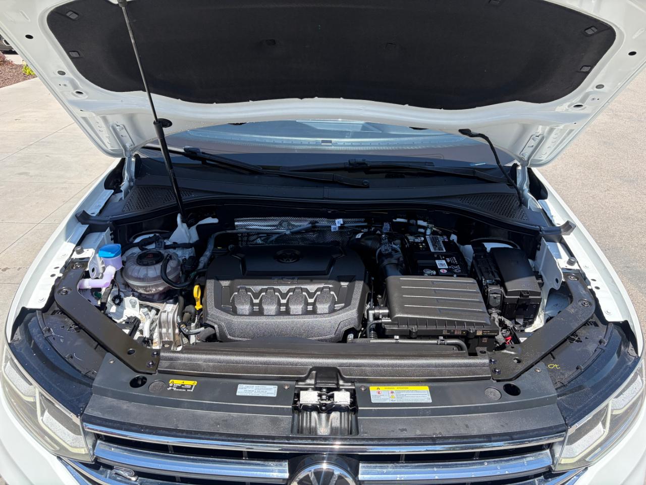 Volkswagen Tiguan 2.0T SEL R-Line 4MOTION 2023