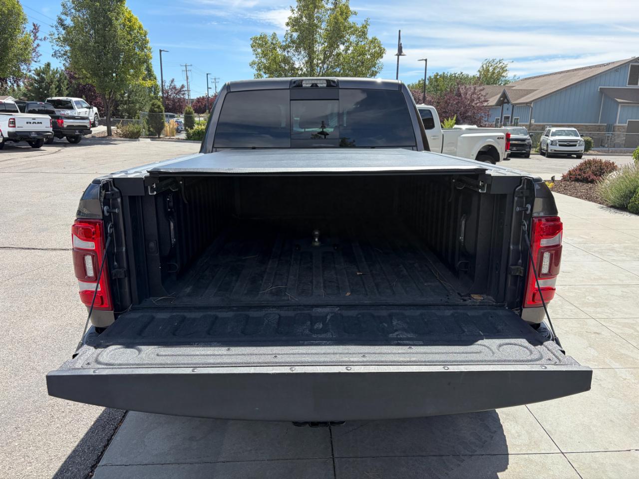 RAM 3500 Limited 4x4 Mega Cab 6'4" Box 2022
