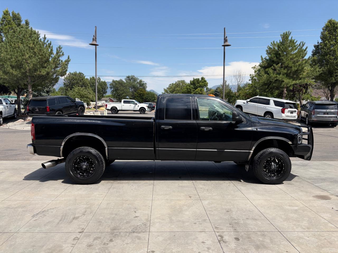 Dodge Ram 3500 4dr Quad Cab 140.5" WB 4WD SRW SLT 2004