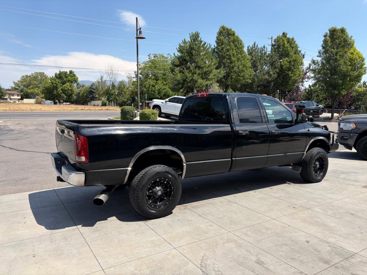 Dodge Ram 3500 4dr Quad Cab 140.5" WB 4WD SRW SLT 2004