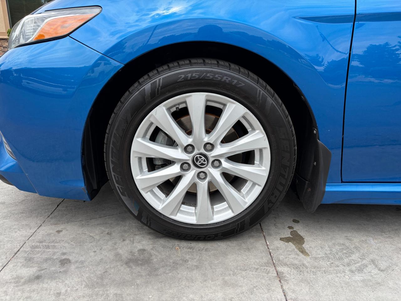Toyota Camry SE Auto (Natl) 2019