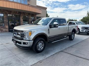 2017 Ford Super Duty F-350 SRW Lariat 4WD Crew Cab 6.75' Box
