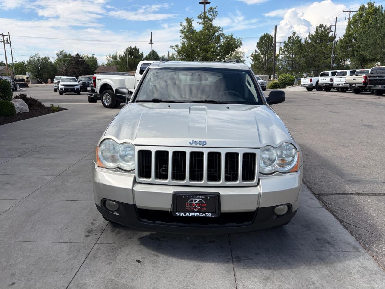 Jeep Grand Cherokee 4WD 4dr Laredo 2010