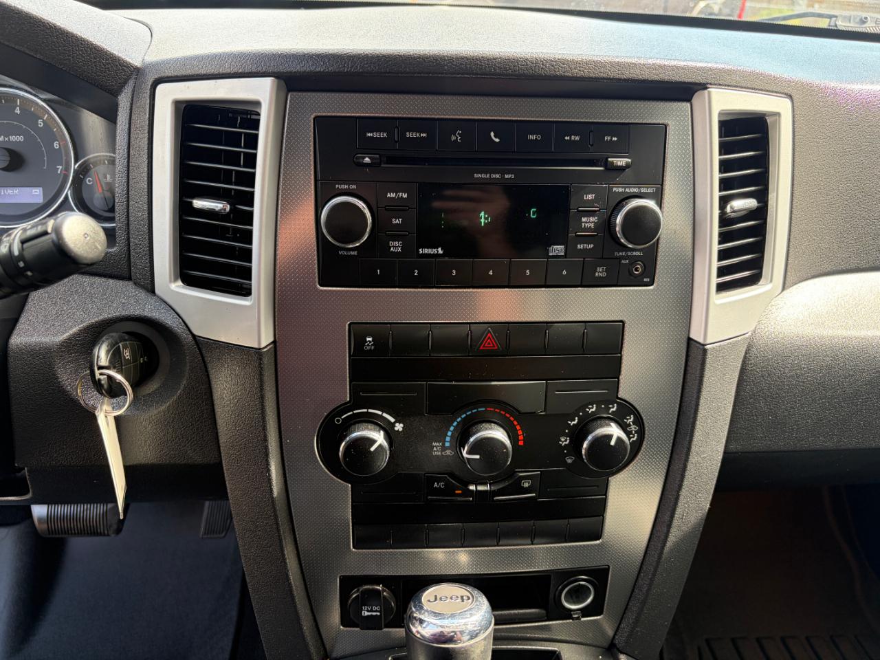 Jeep Grand Cherokee 4WD 4dr Laredo 2010