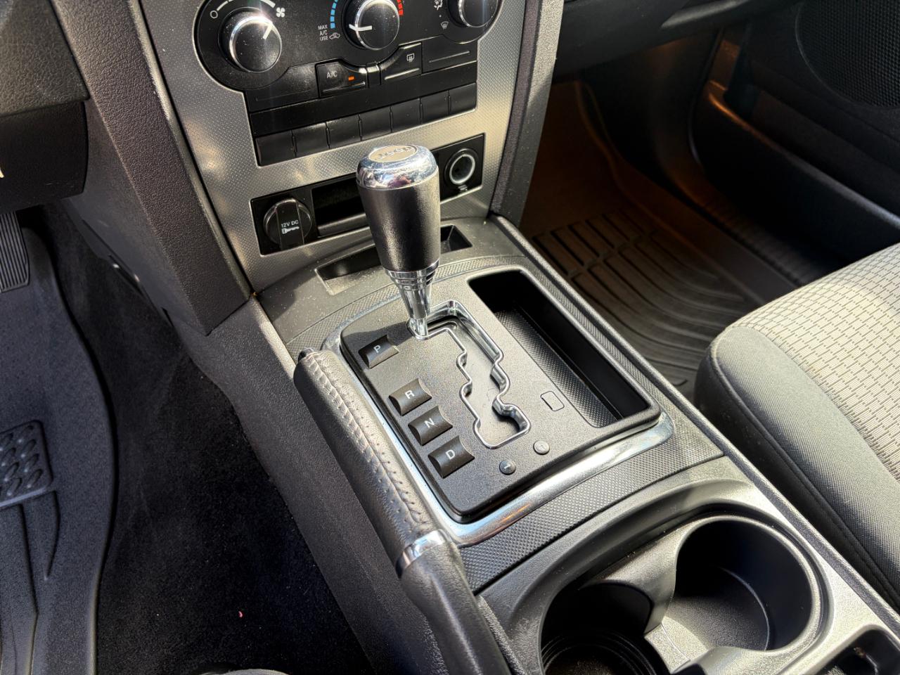 Jeep Grand Cherokee 4WD 4dr Laredo 2010