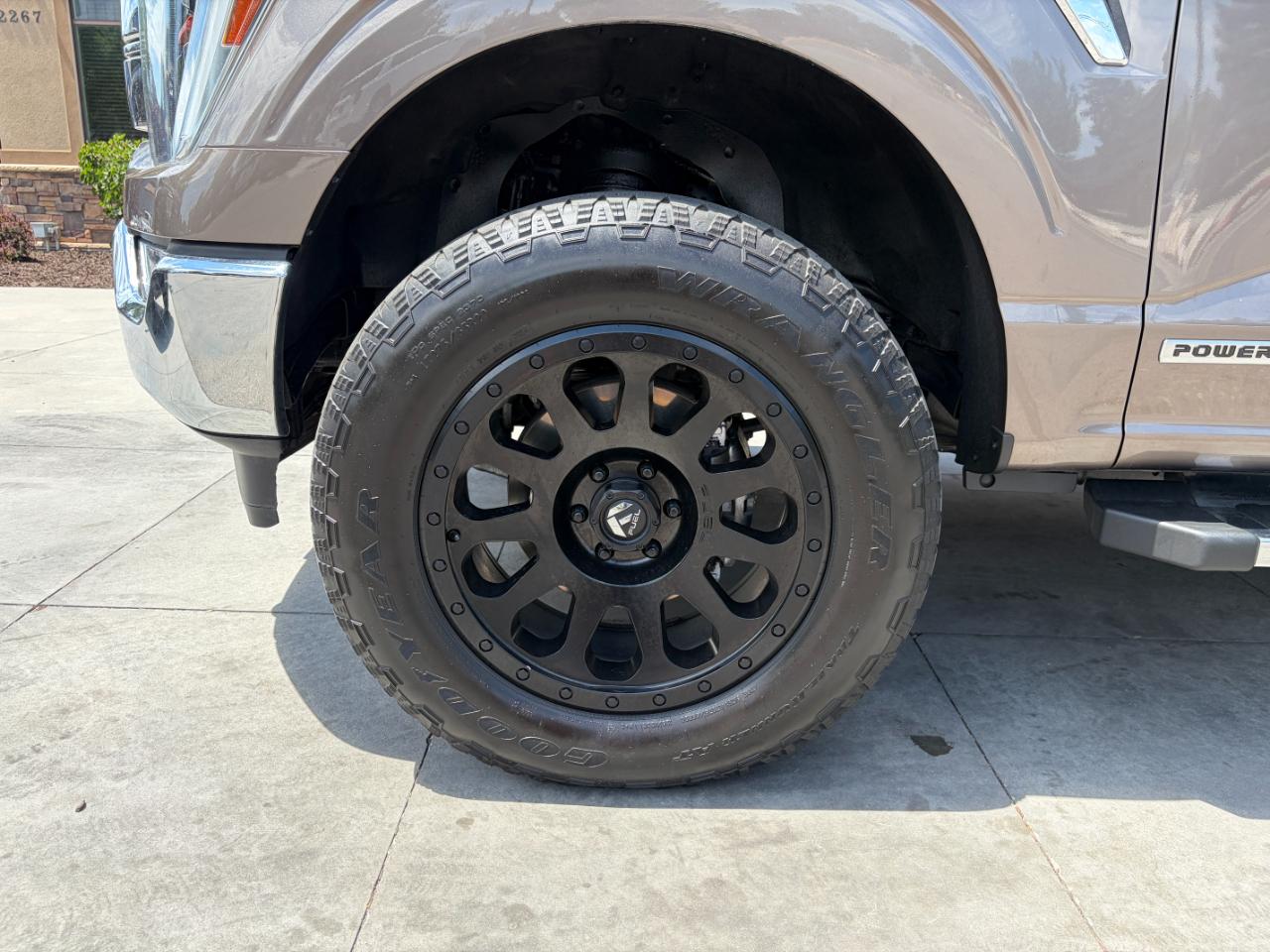 Ford F-150 Lariat 4WD SuperCrew 5.5' Box 2021