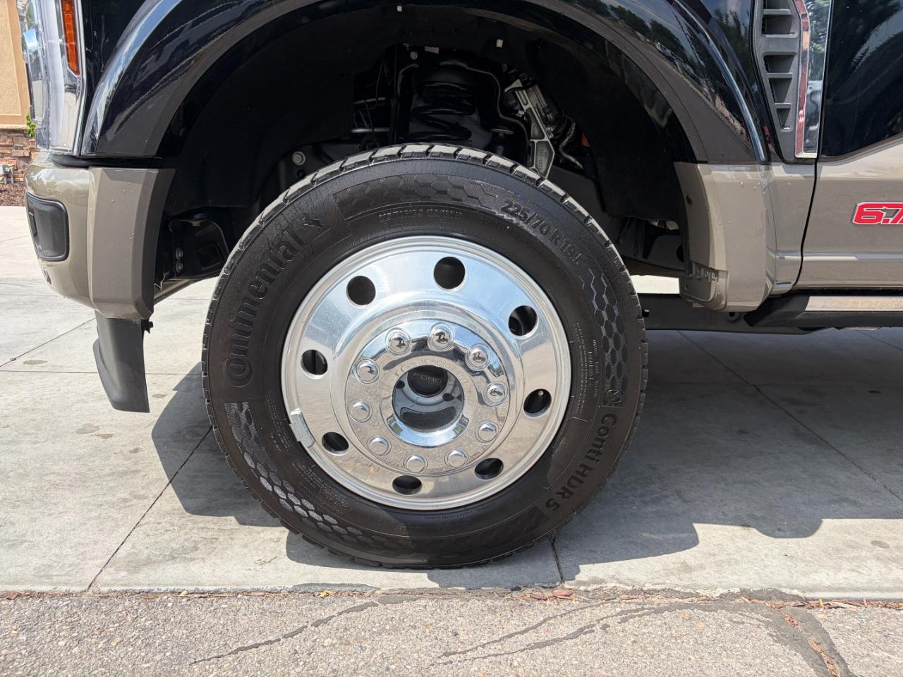 Ford Super Duty F-450 DRW King Ranch 4WD Crew Cab 8' Box 2026