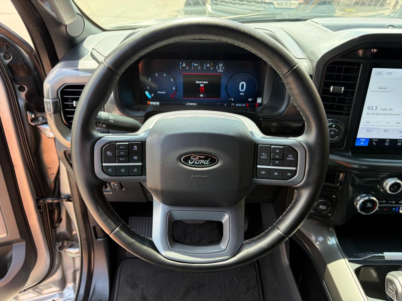 Ford F-150 Lariat 4WD SuperCrew 5.5' Box 2025