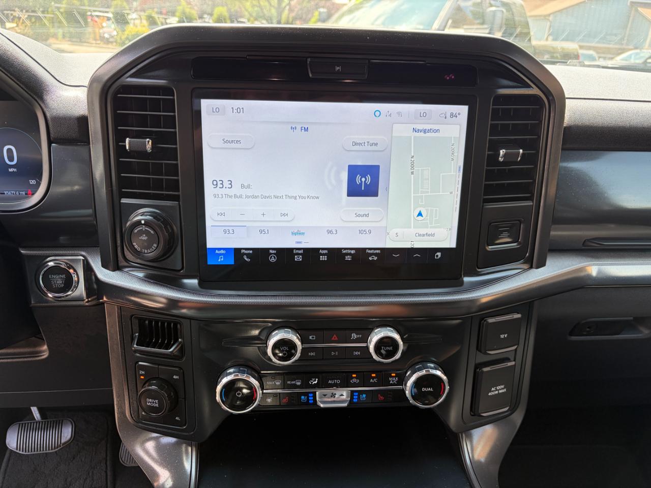 Ford F-150 Lariat 4WD SuperCrew 5.5' Box 2025