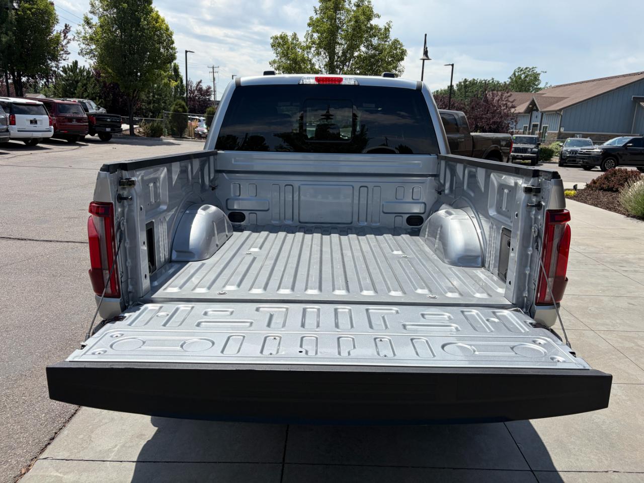 Ford F-150 Lariat 4WD SuperCrew 5.5' Box 2025