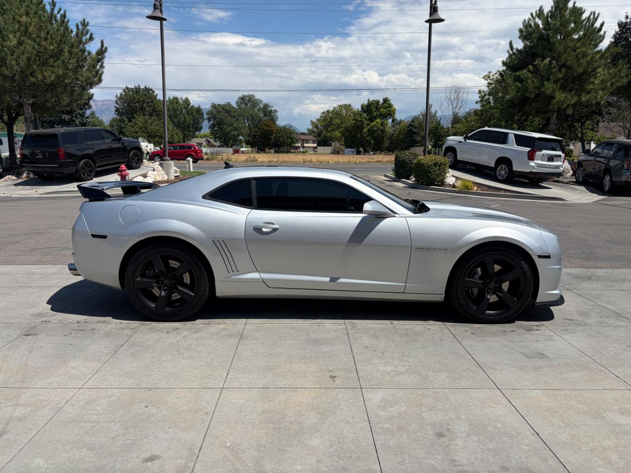 Chevrolet Camaro 2dr Cpe 2SS 2010