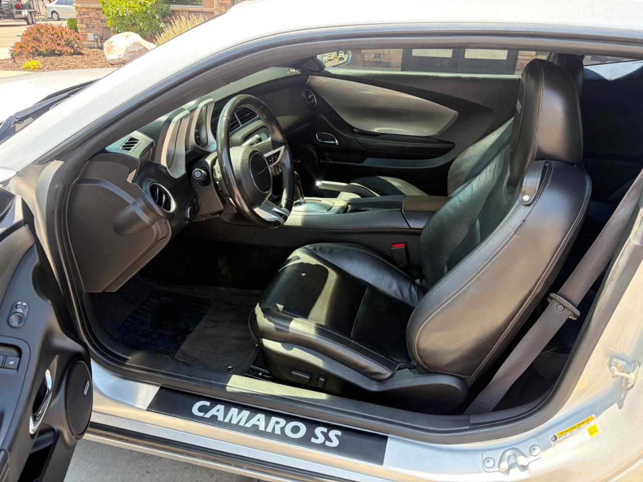 Chevrolet Camaro 2dr Cpe 2SS 2010