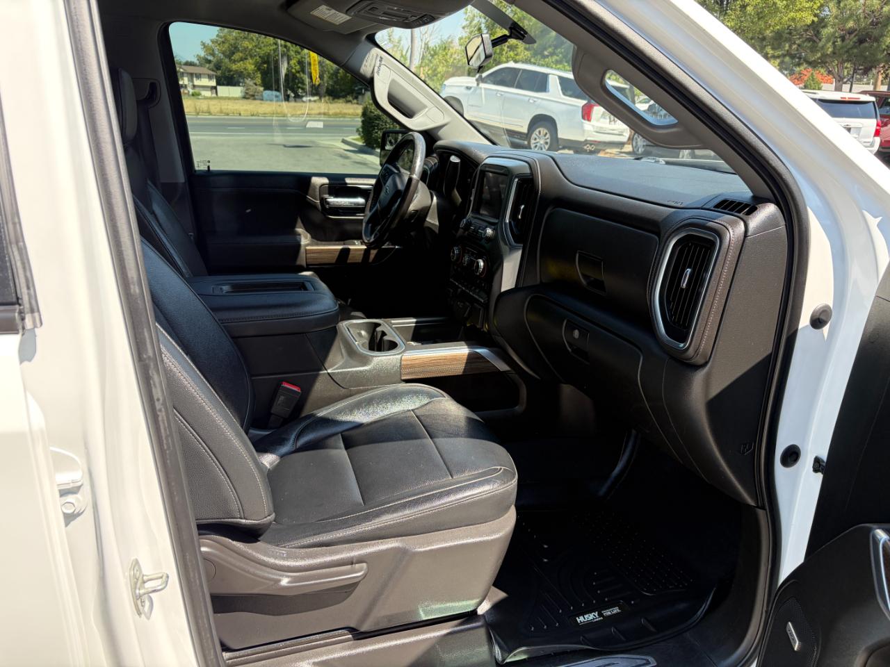 Chevrolet Silverado 1500 4WD Crew Cab 147" RST 2020