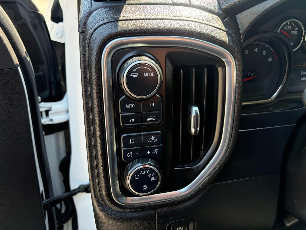 Chevrolet Silverado 1500 4WD Crew Cab 147" RST 2020