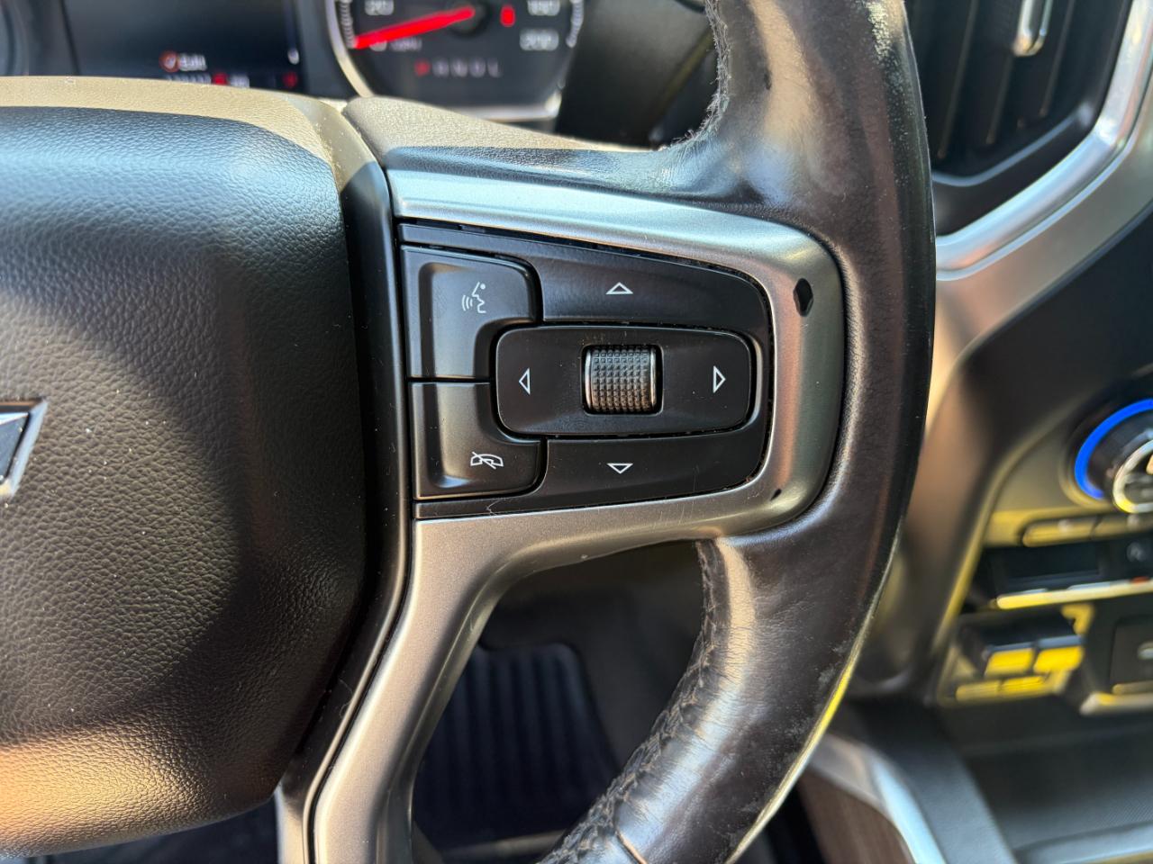Chevrolet Silverado 1500 4WD Crew Cab 147" RST 2020