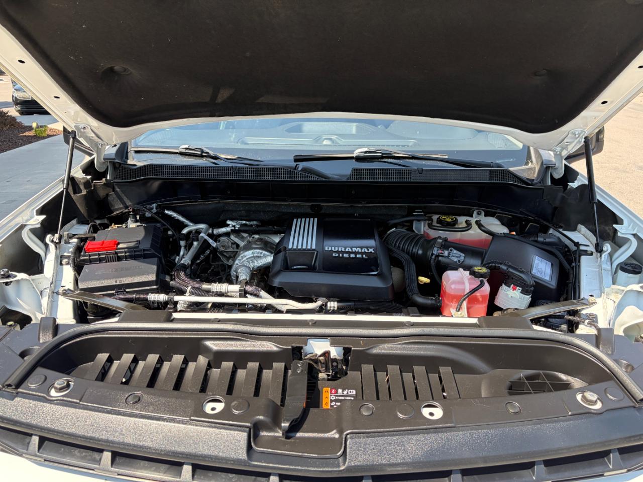 Chevrolet Silverado 1500 4WD Crew Cab 147" RST 2020