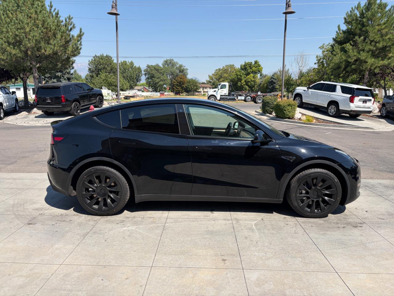 Tesla Model Y Long Range AWD 2023