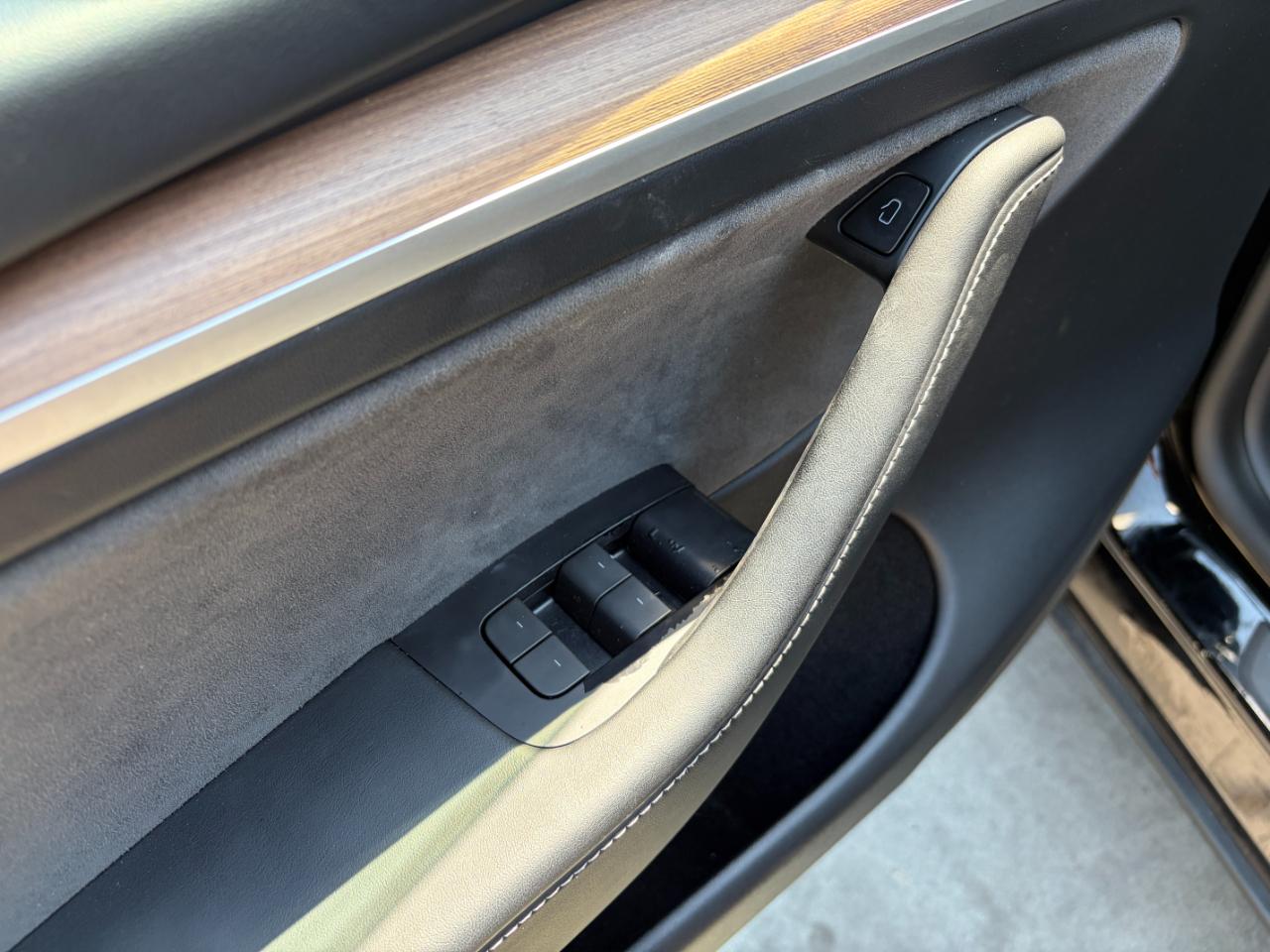 Tesla Model Y Long Range AWD 2023