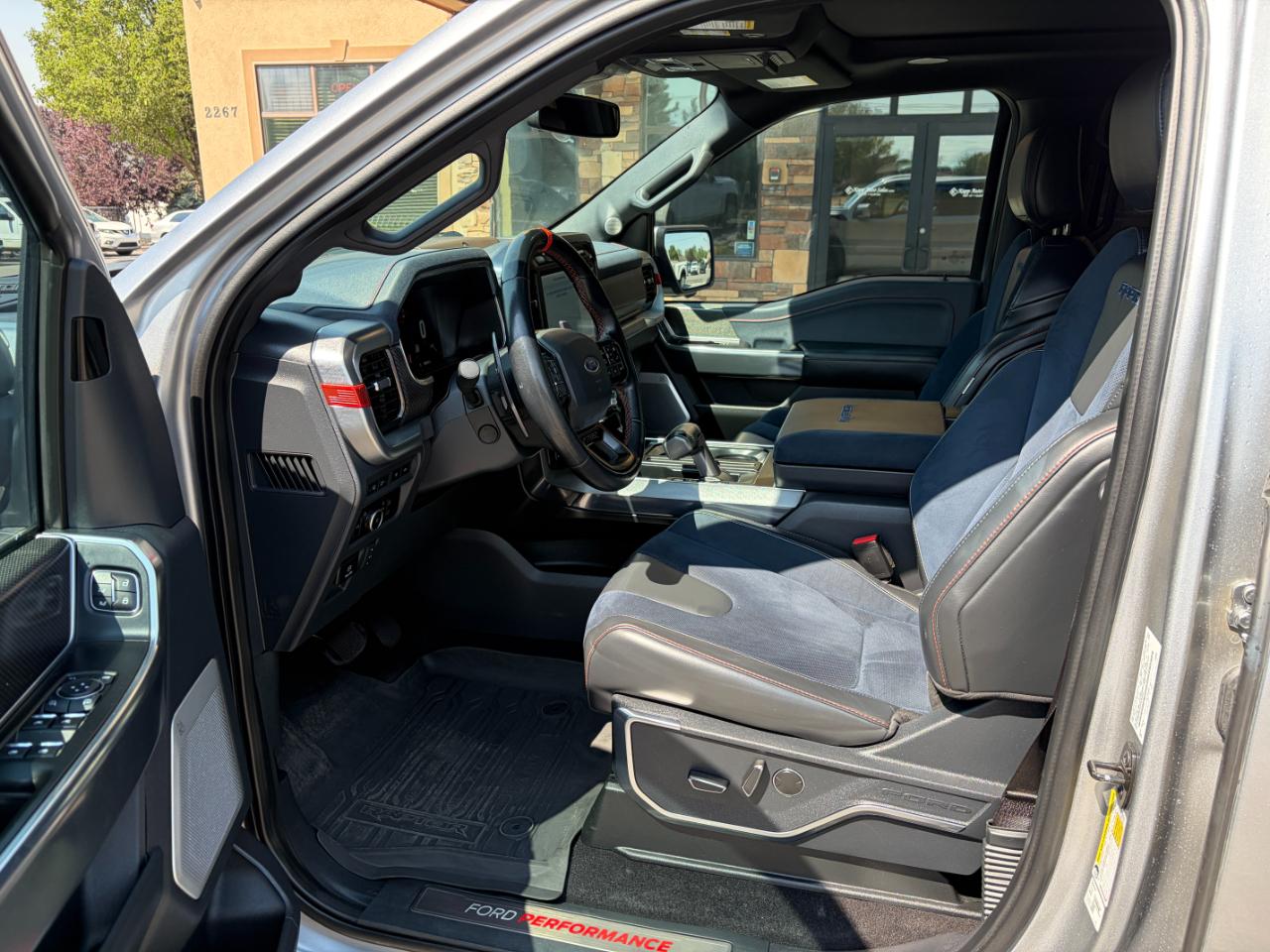 Ford F-150 Raptor 4WD SuperCrew 5.5' Box 2023