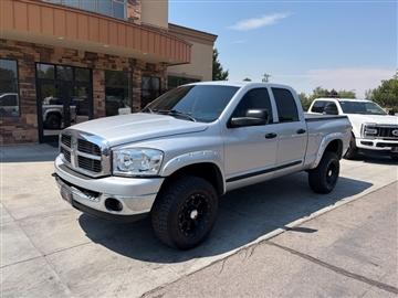 2007 Dodge Ram 2500 4WD Quad Cab 140.5" SLT