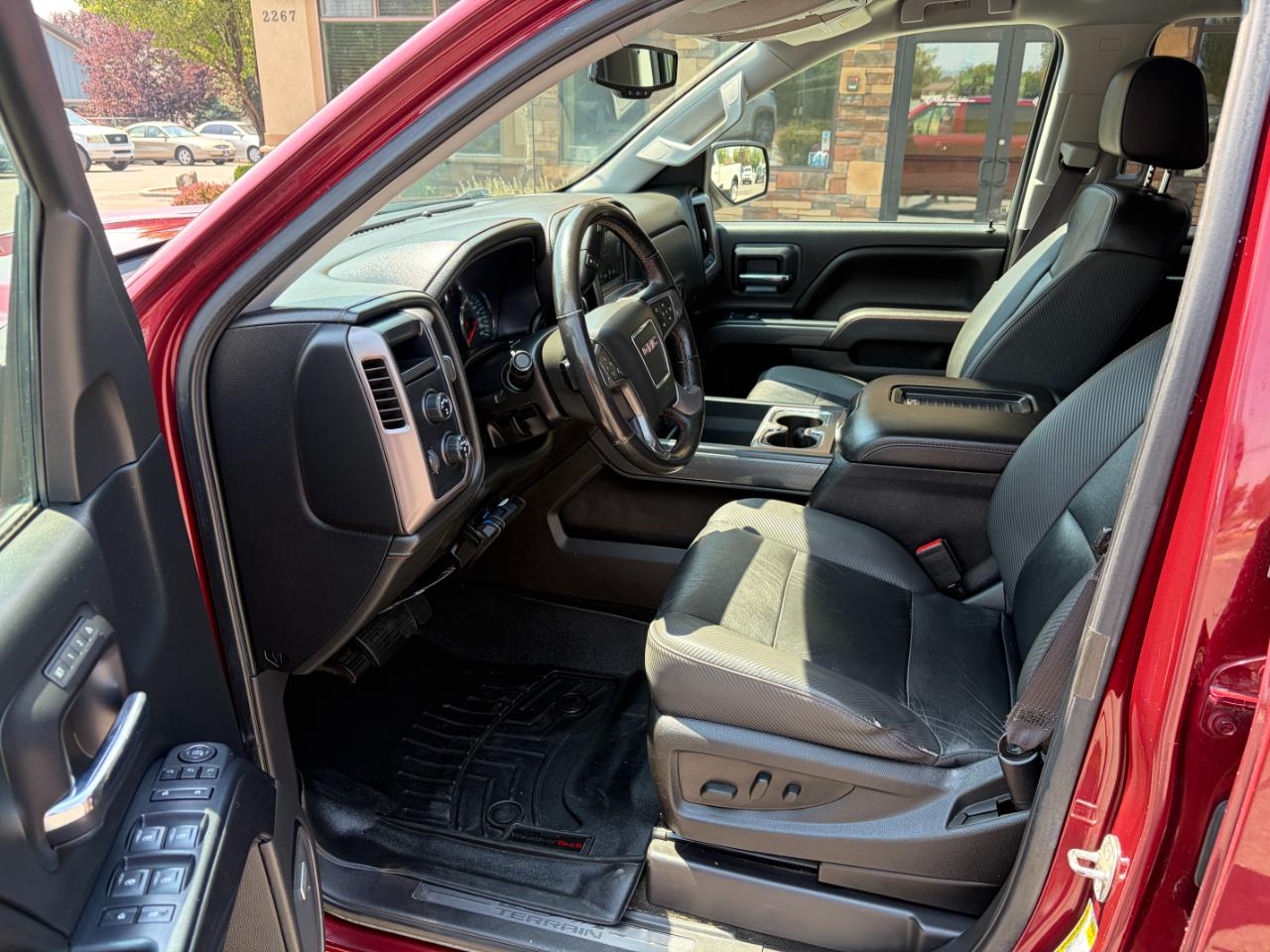GMC Sierra 1500 4WD Crew Cab 153.0" SLT 2017