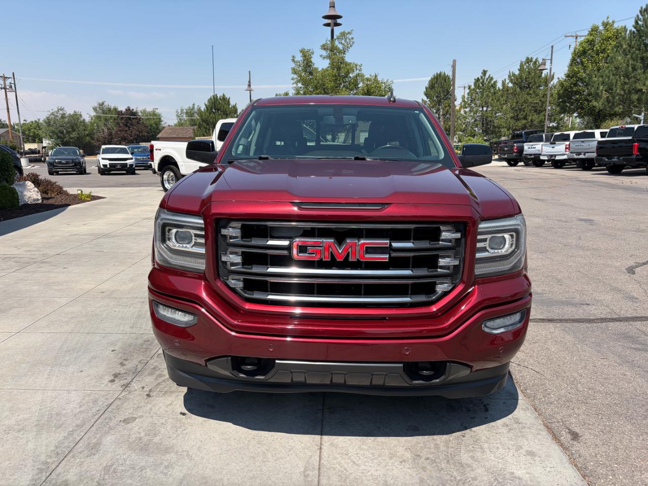 GMC Sierra 1500 4WD Crew Cab 153.0" SLT 2017