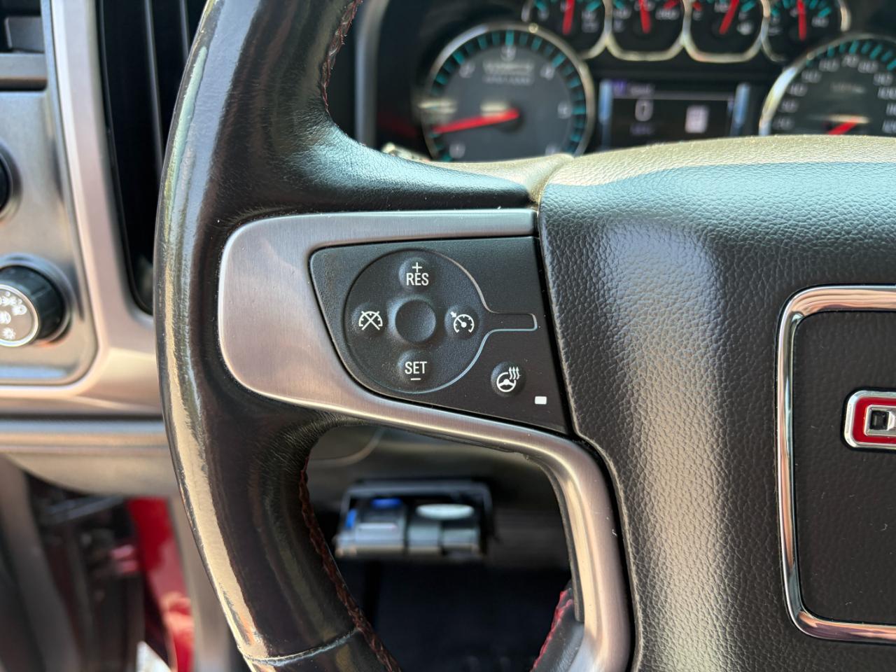 GMC Sierra 1500 4WD Crew Cab 153.0" SLT 2017