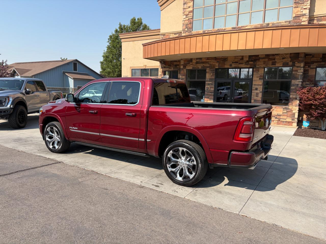 RAM 1500 Limited 4x4 Crew Cab 5'7" Box 2022