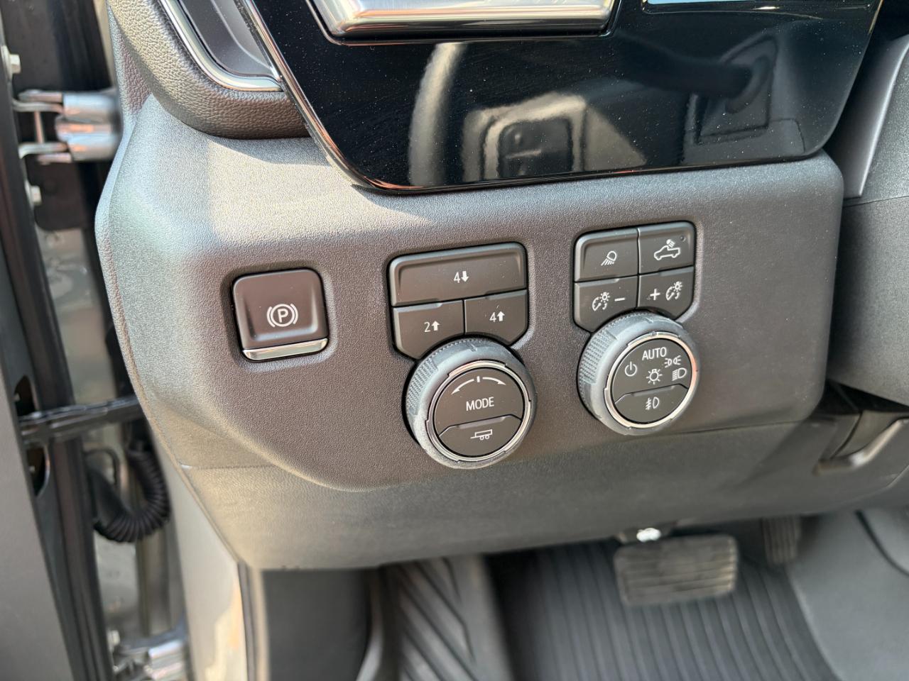 Chevrolet Silverado 3500HD 4WD Crew Cab 159" LT 2026