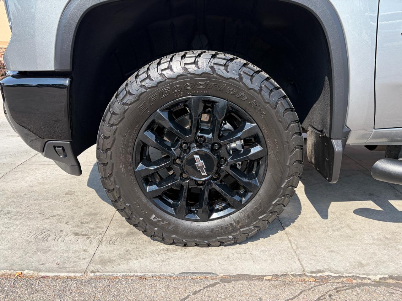 Chevrolet Silverado 3500HD 4WD Crew Cab 159" LT 2026