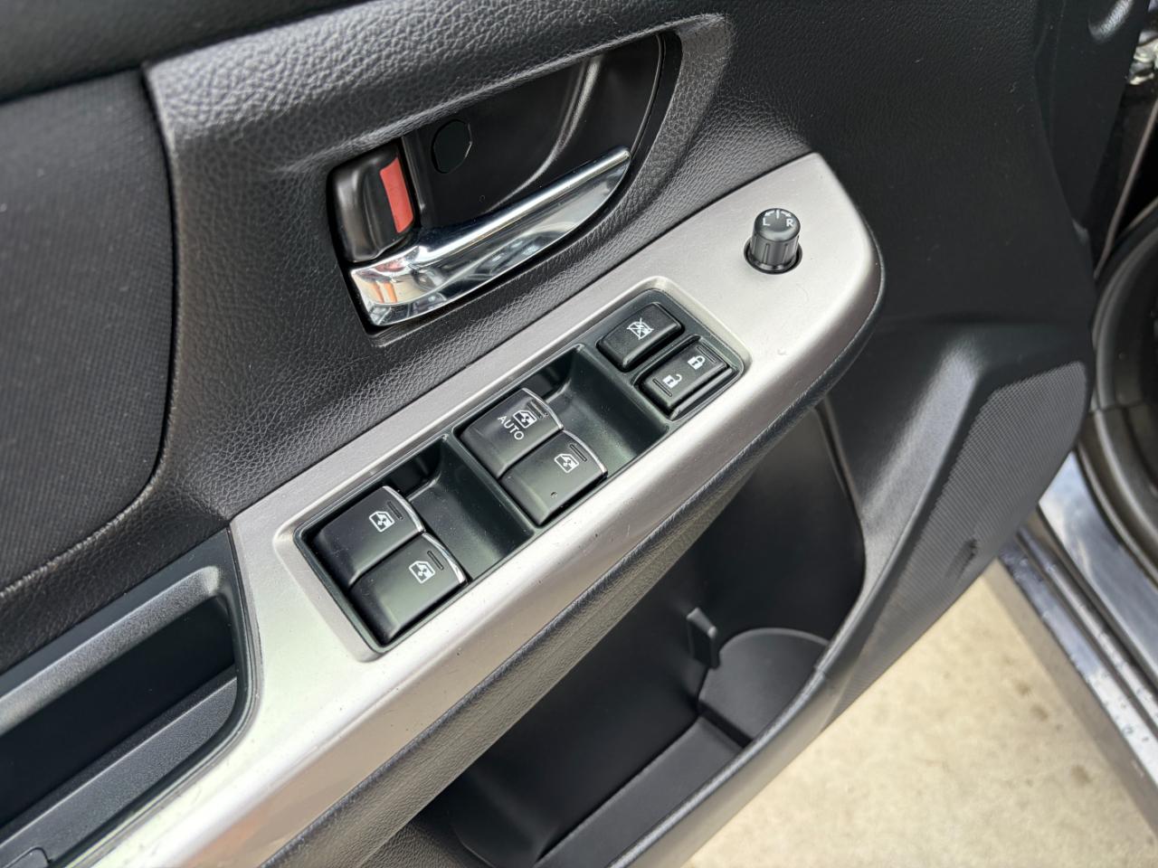 Subaru Impreza Sedan 4dr CVT 2.0i Premium 2015