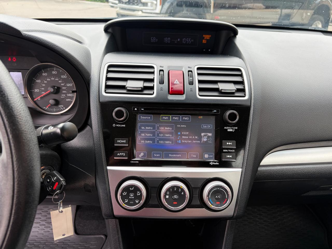Subaru Impreza Sedan 4dr CVT 2.0i Premium 2015
