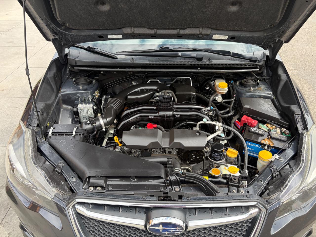 Subaru Impreza Sedan 4dr CVT 2.0i Premium 2015
