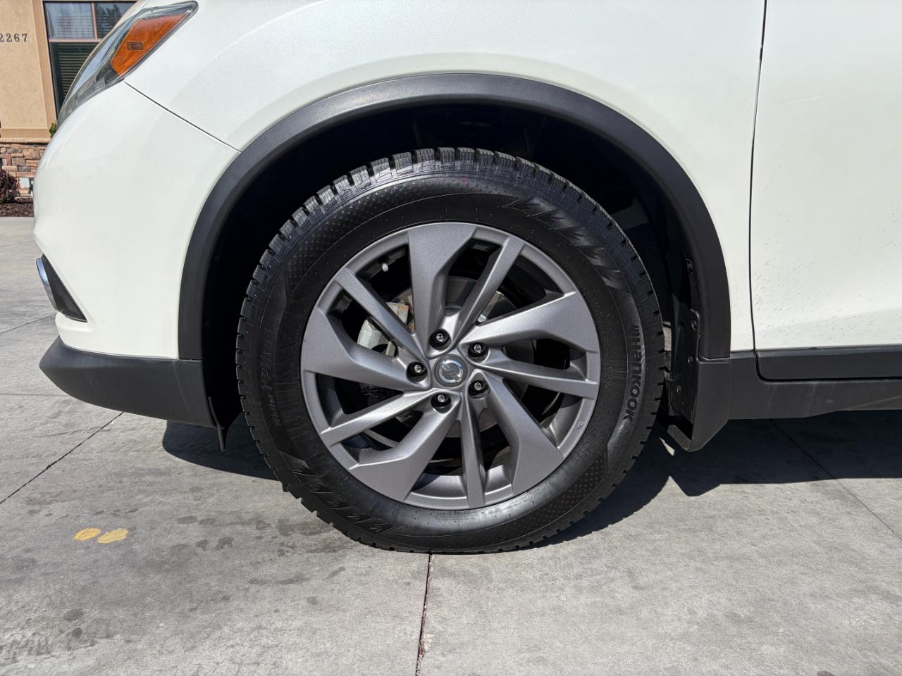 Nissan Rogue AWD 4dr SL 2016