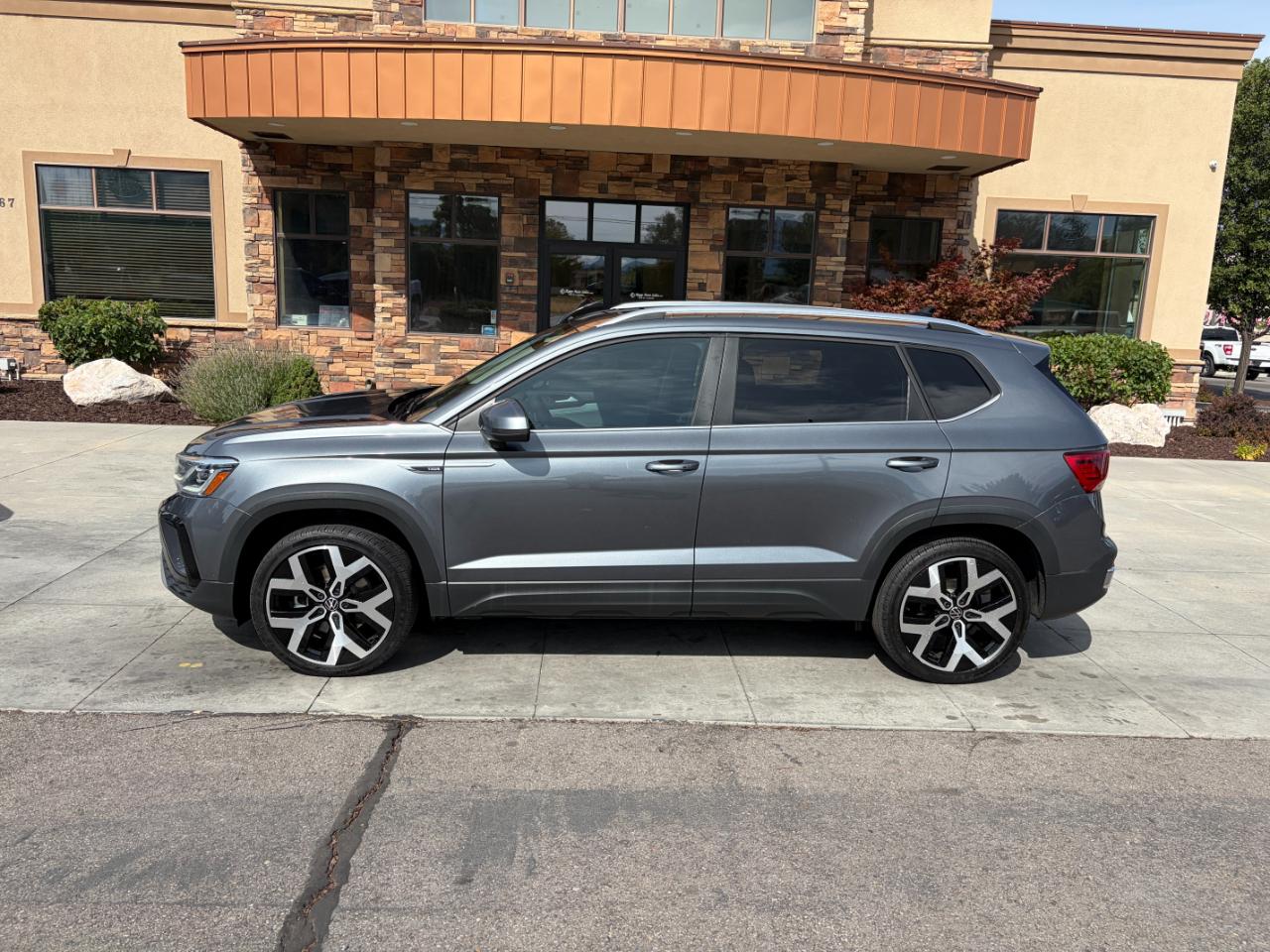 Volkswagen Taos SEL 4MOTION 2022